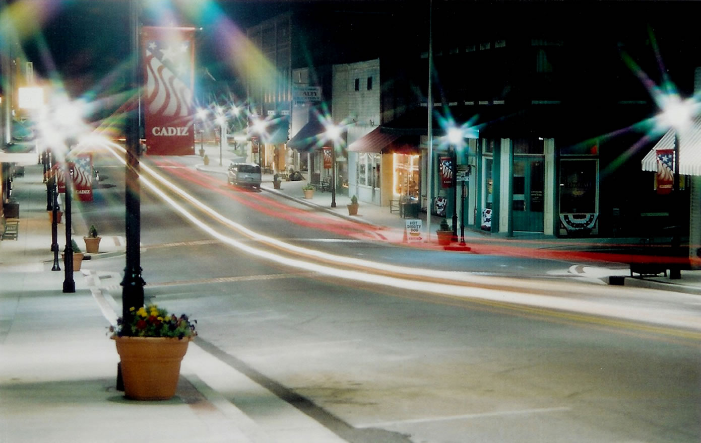 Image of downtown Cadiz, KY at night.